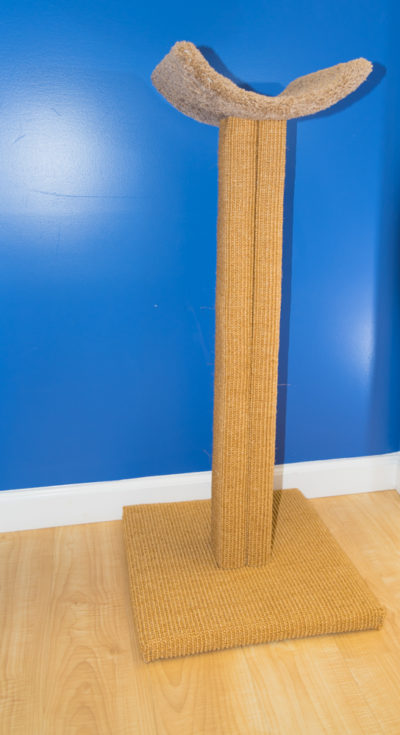 Scratching Post with Scooped Bed - Image 8